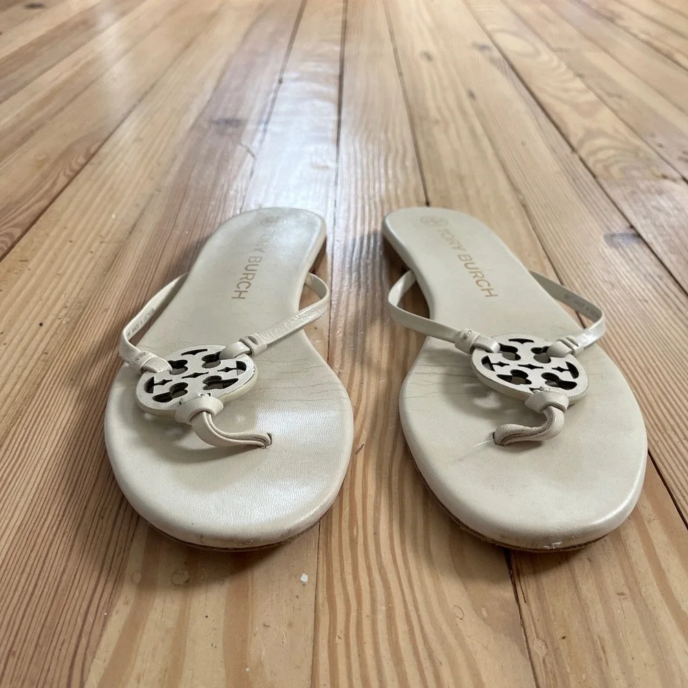 Tory Burch Miller Sandal Cream Leather Logo Thong Flats Women 9 Off White slipon